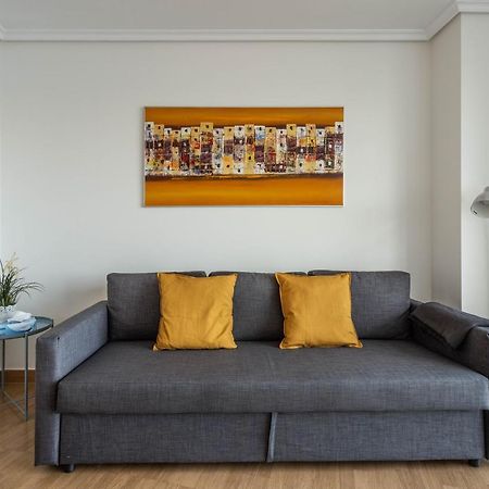 Apartamentos Alocea ア・コルーニャ エクステリア 写真