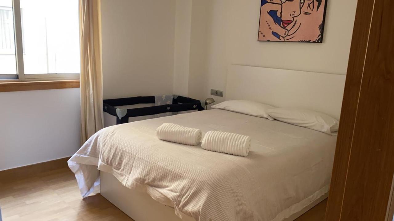 Apartamentos Alocea ア・コルーニャ エクステリア 写真