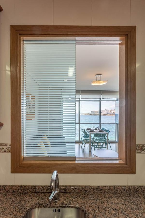 Apartamentos Alocea ア・コルーニャ エクステリア 写真